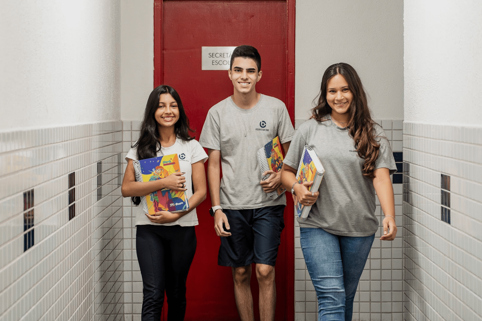 Adolescentes colégio bahiense